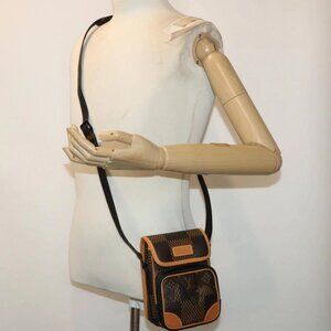LOUIS VUITTON Damier Ebene Giant LVxNIGO Amazon MessengerBag